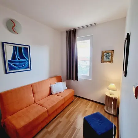 Casa Dell'arte Affittacamere Ahtopol